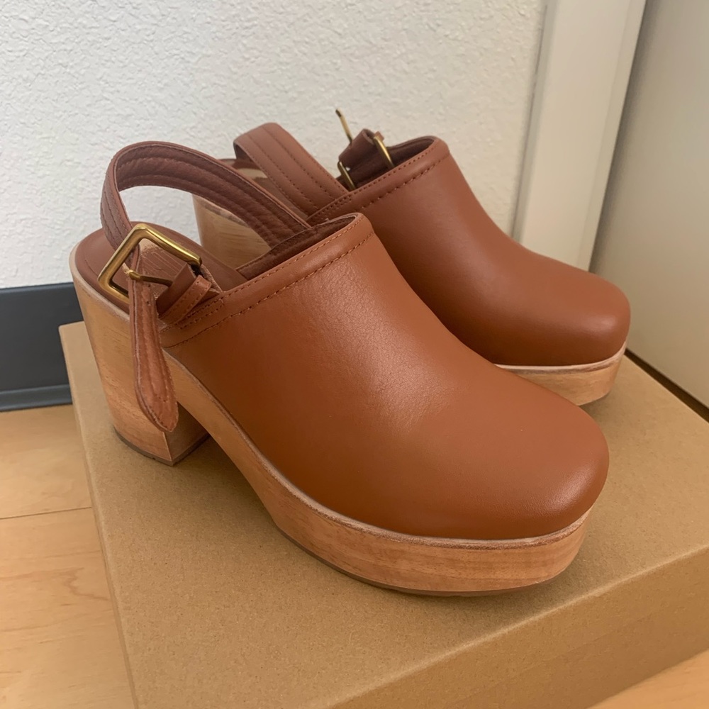 Charlotte Stone Bonnie clog in Luggage